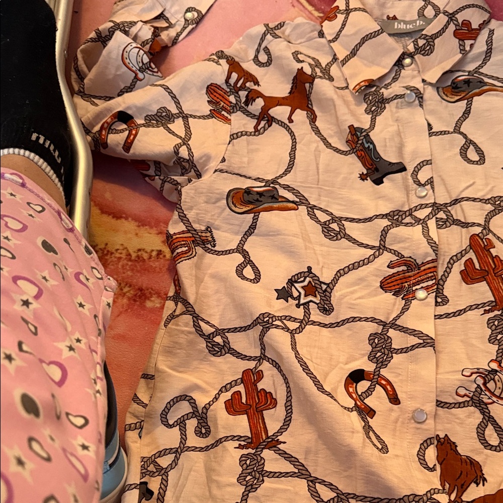 Blue & Cream Cowboy Rope Print Shirt - Picture 3 of 6